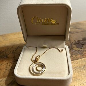 Charm diamond centers necklace